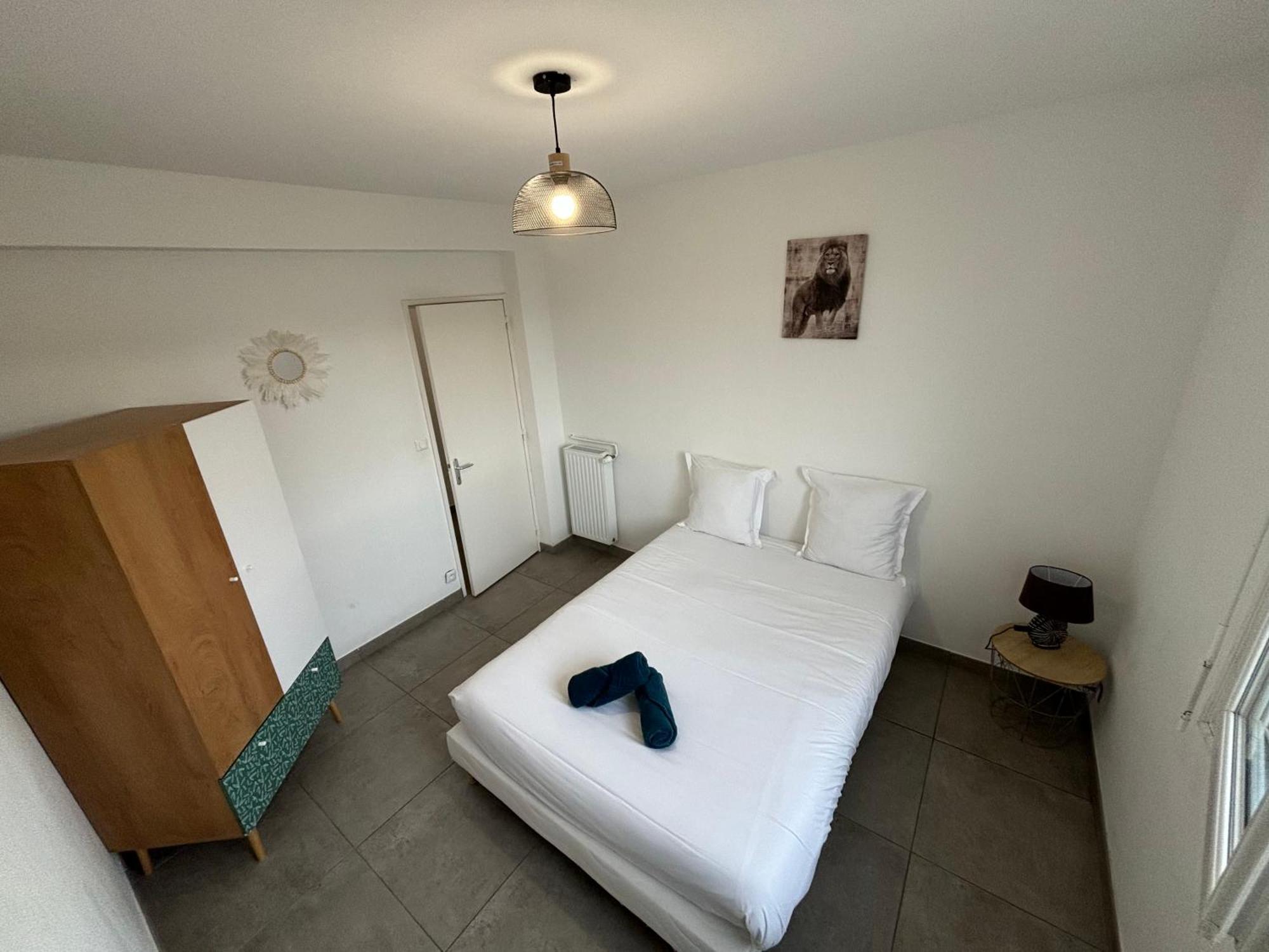 Apartament Le Spacieux - Circuit - Parking - 8 Personnes - Reve Au Mans Le Mans Zewnętrze zdjęcie
