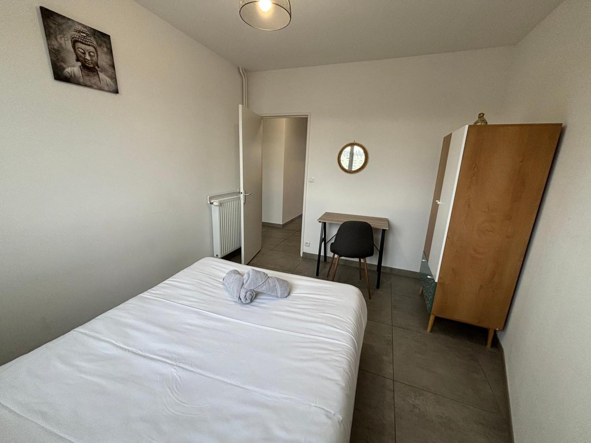 Apartament Le Spacieux - Circuit - Parking - 8 Personnes - Reve Au Mans Le Mans Zewnętrze zdjęcie