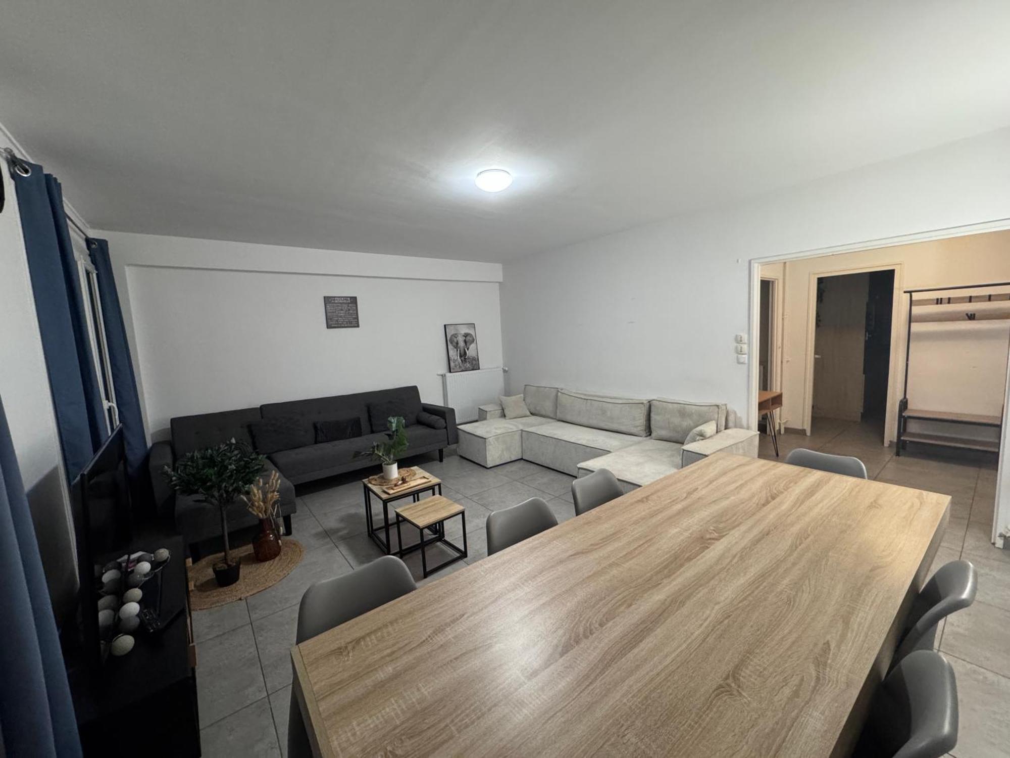 Apartament Le Spacieux - Circuit - Parking - 8 Personnes - Reve Au Mans Le Mans Zewnętrze zdjęcie